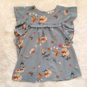 Monteau blue floral flutter sleeve top size small